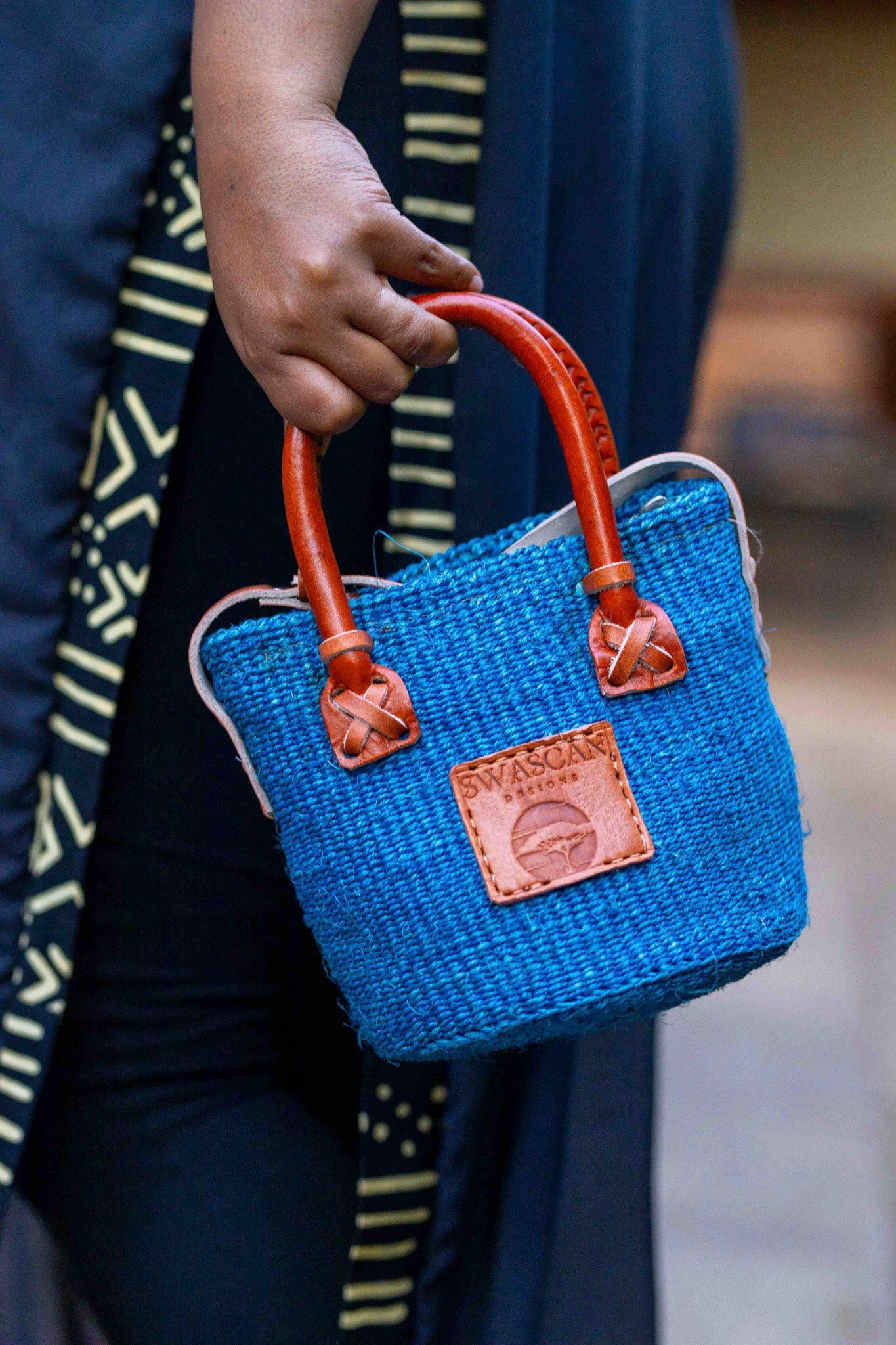 Harare Handwoven Sisal & Leather Bag | Timeless Craftsmanship